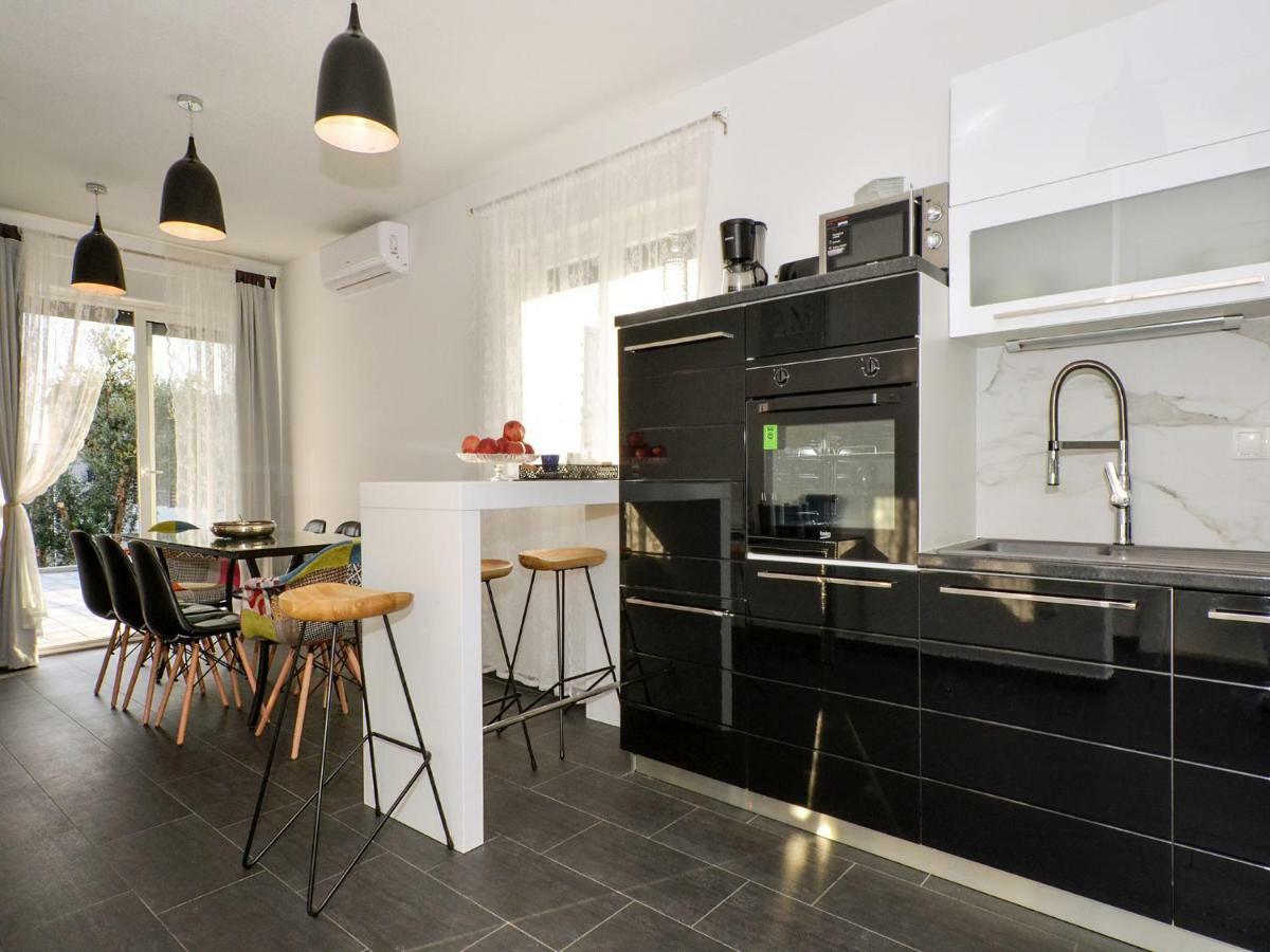Deluxe Apartman Porto โตรกีร์ ภายนอก รูปภาพ