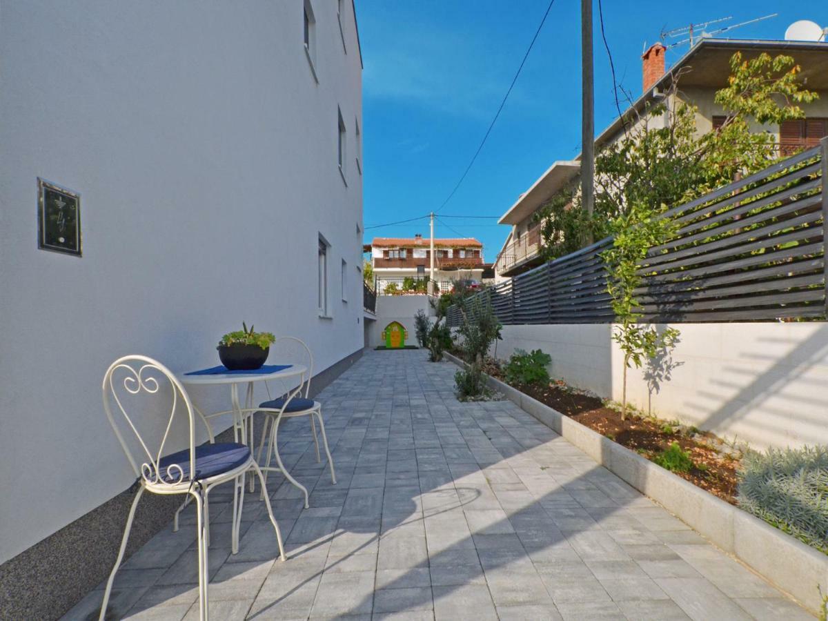 Deluxe Apartman Porto โตรกีร์ ภายนอก รูปภาพ